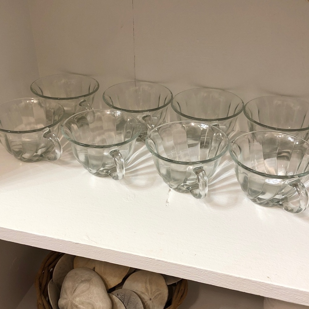 Set of 8 Clear Glass Teacups